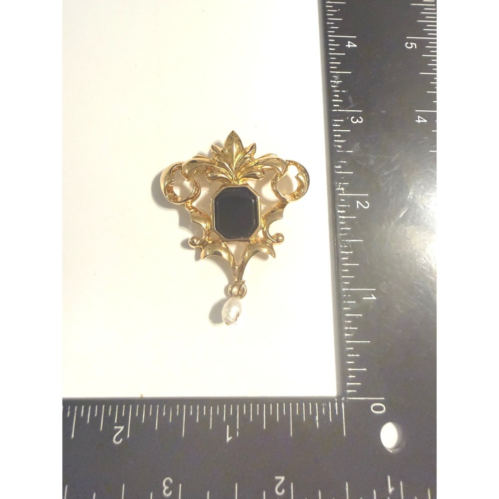 Vintage Avon Gold Tone Black Cabochon Faux Pearl Drop Victorian Style Brooch Pin